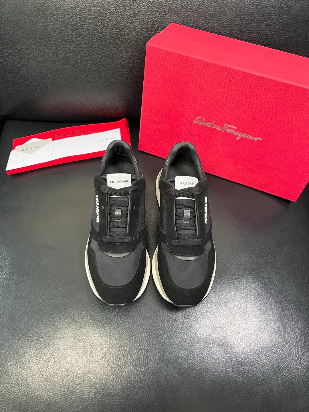 Men's shoes 💰780 Ferragamo High quality top handicrafts Ferragamo counters sell original factory configuration at the same time, imported original cowhide from Italy, imported water-dyed cow lining, soles: original factory special original soles are super comfortable, original factory and single goods, welcome to compare at the same time at the counter, code number 39-44 (customized 38 45)